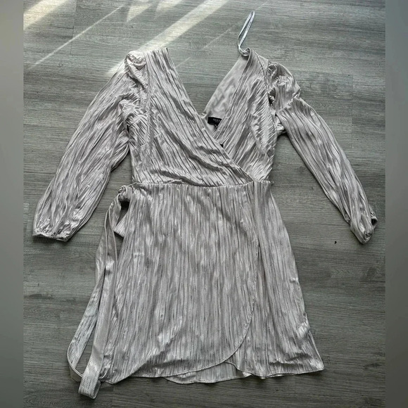 Guess party dress beautiful elegant chic shiny Sz 12 - Picture 1 of 6